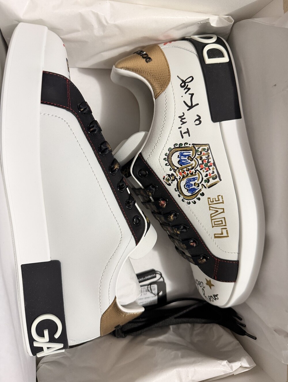 Never Worn Dolce & Gabbana White Crown-Embellished Sneakers.